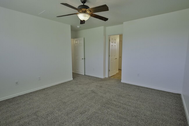 Building Photo - Rancho Sahuarita