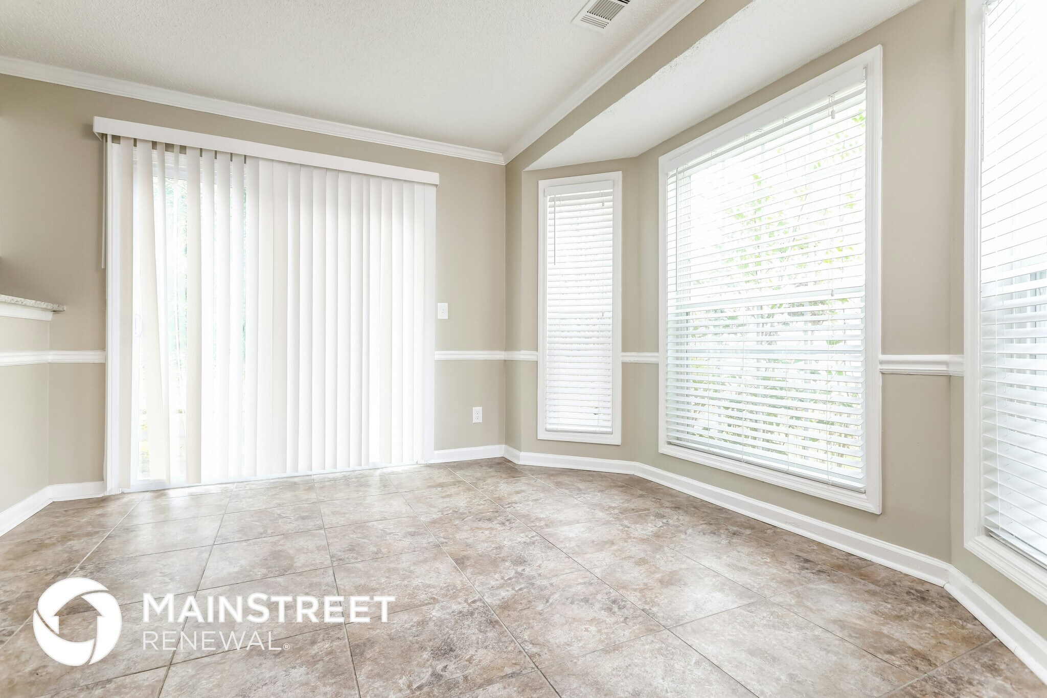 Building Photo - 4399 Barclay Way