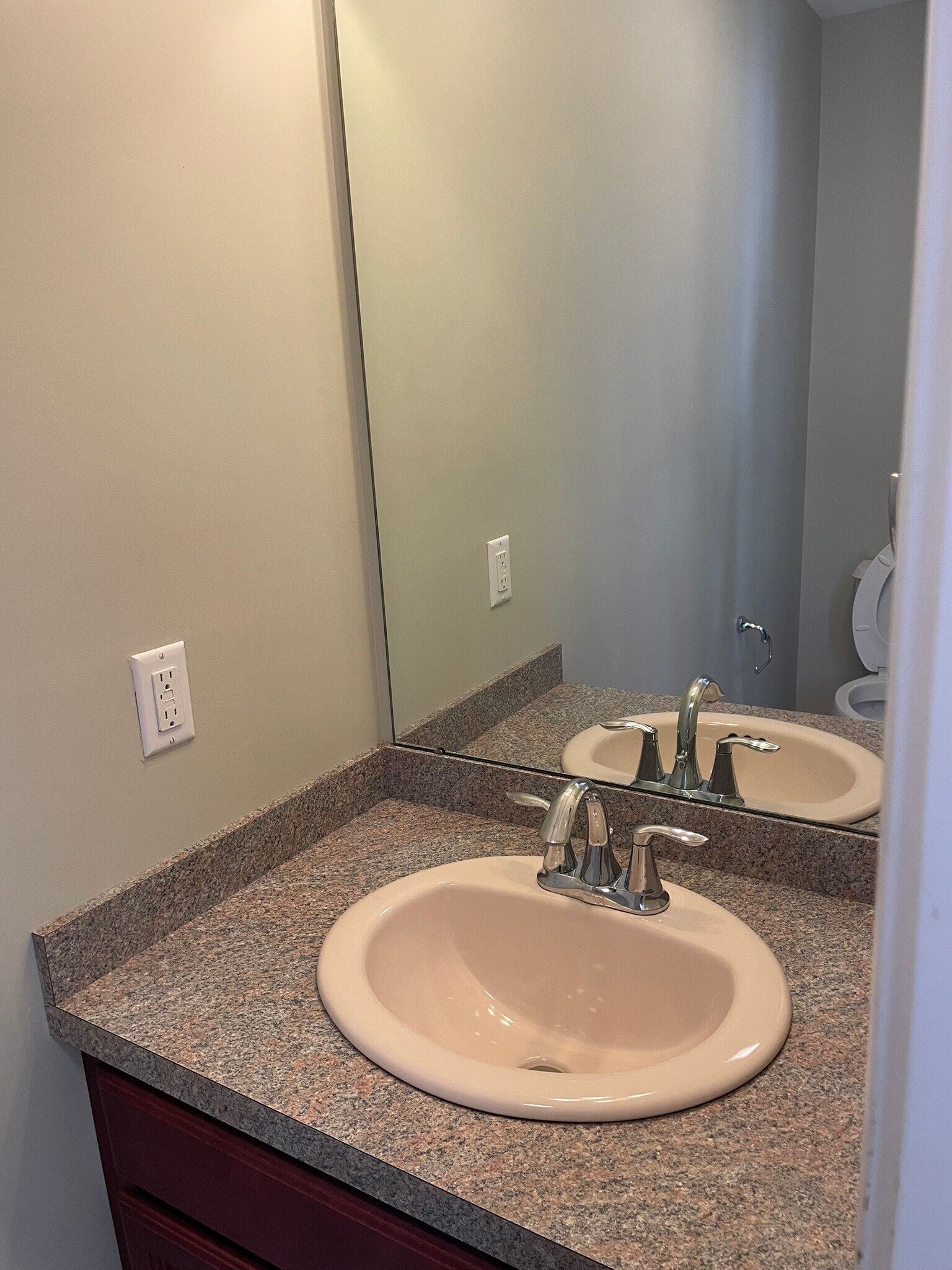 1/2 Bath off Kitchen - 2020 Palmer Rd