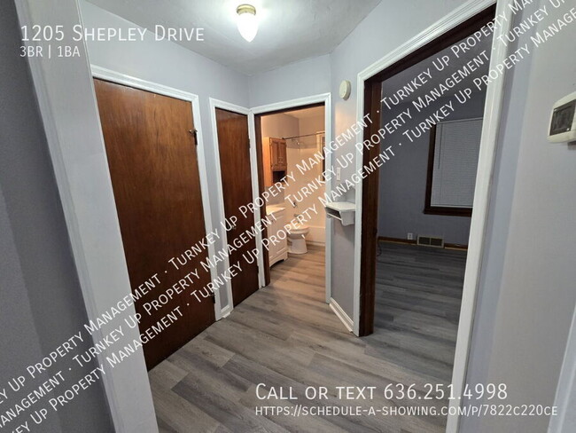 Building Photo - 1205 Shepley Dr