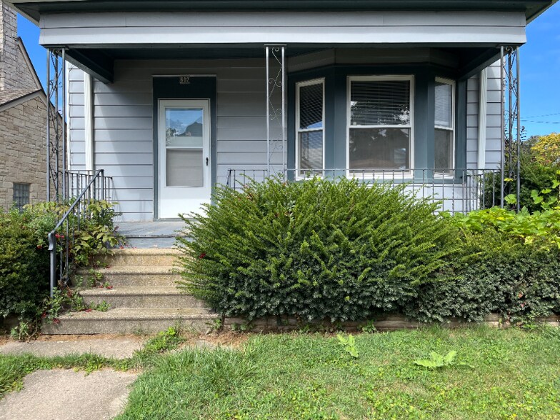 Primary Photo - 602 Michigan Ave