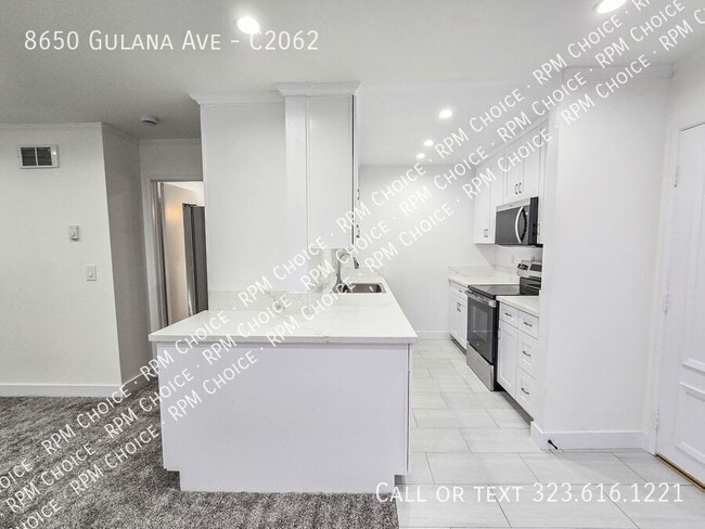 Building Photo - 8650 Gulana Ave