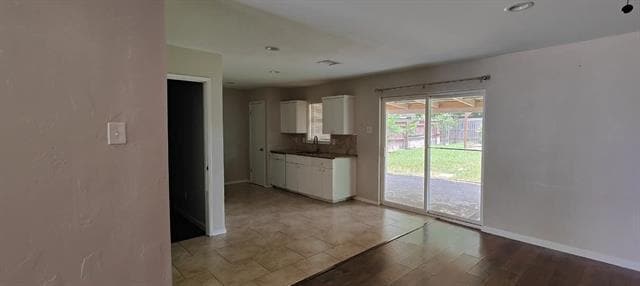 Building Photo - 3938 University Dr