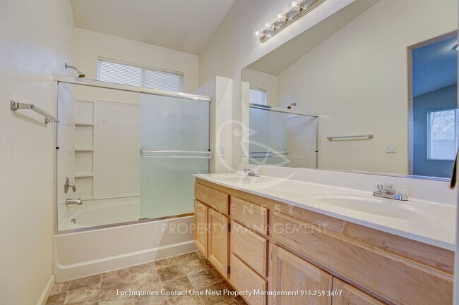 Building Photo - 3 bdrm 2 bthm single level home in Edgewater community