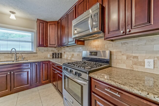 Building Photo - 3419 Norris Dr