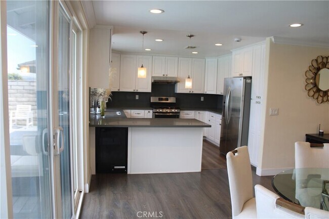 Building Photo - 761 W Country Hills Dr