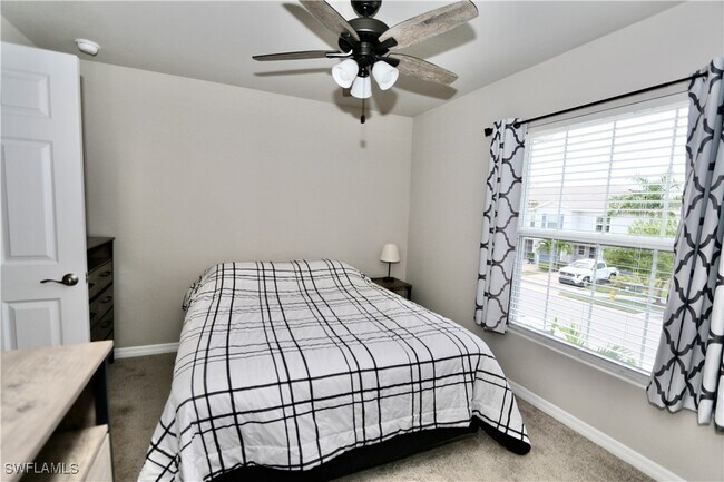 Building Photo - 15413 Wildflower Cir
