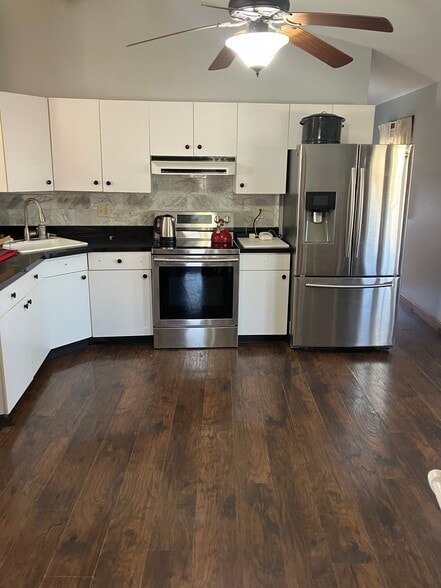 Building Photo - 43 Shasta Dr