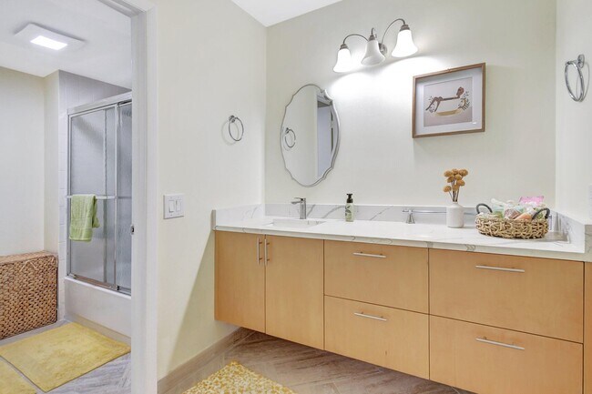 Building Photo - 21209 Lago Cir