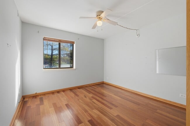 Building Photo - 1460 Fairlane Dr