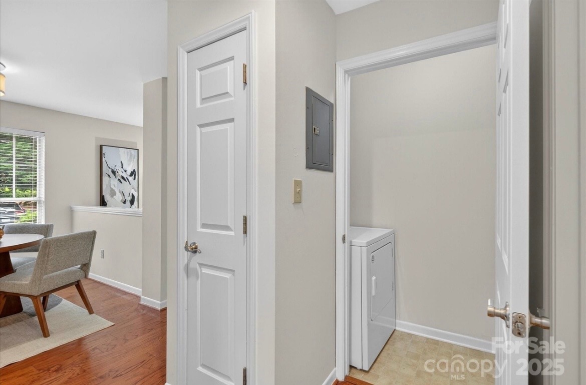 Building Photo - 409 Mather Green Ave