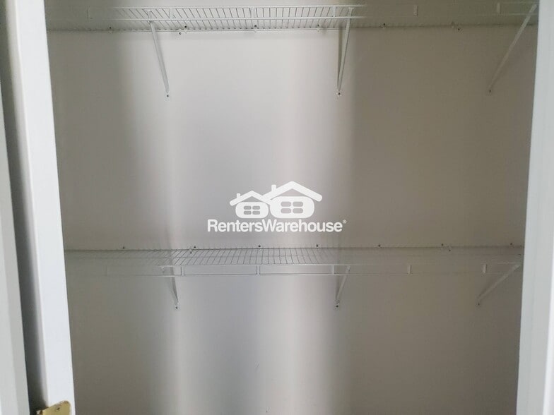 Building Photo - 4935 Tanners Spring Dr