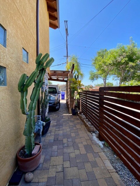 Building Photo - 4784 Mount Almagosa Dr