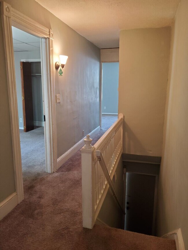 Building Photo - 218 E Liberty St