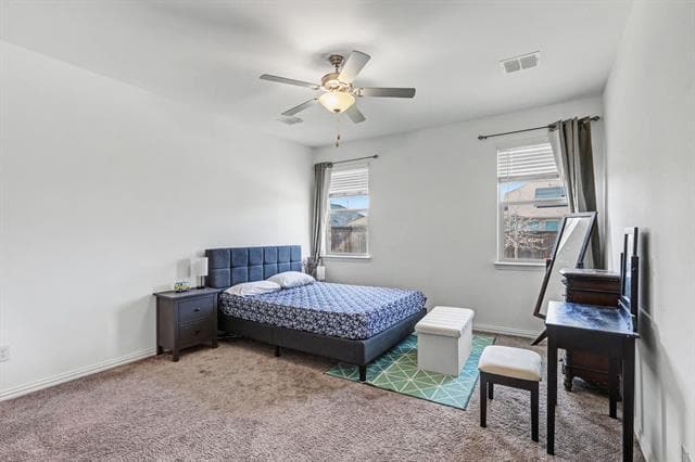 Building Photo - 812 Carmen St