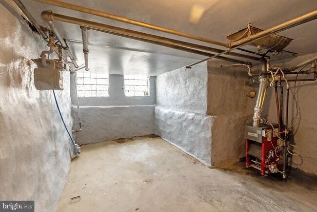 Building Photo - 3104 Stirling St