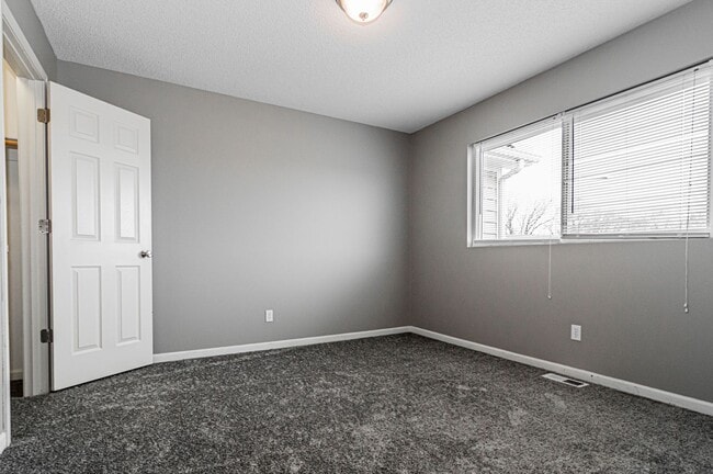 Building Photo - Please View 3D Virtual Walk-Through Before...