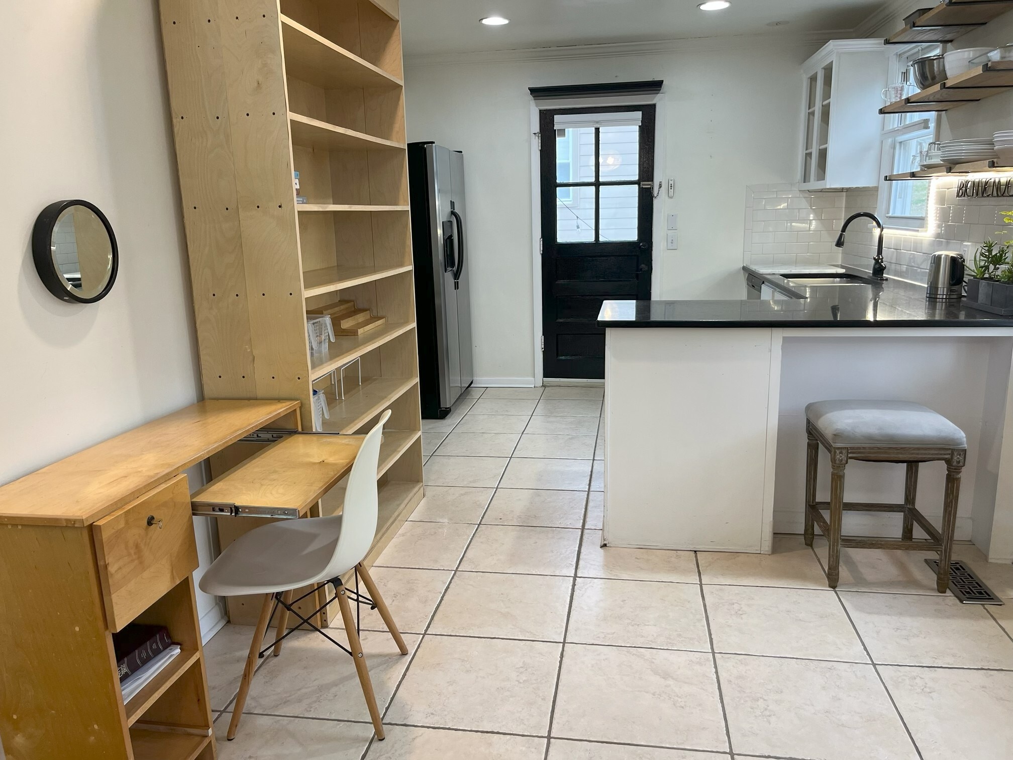 Building Photo - 3803 Lookout Dr