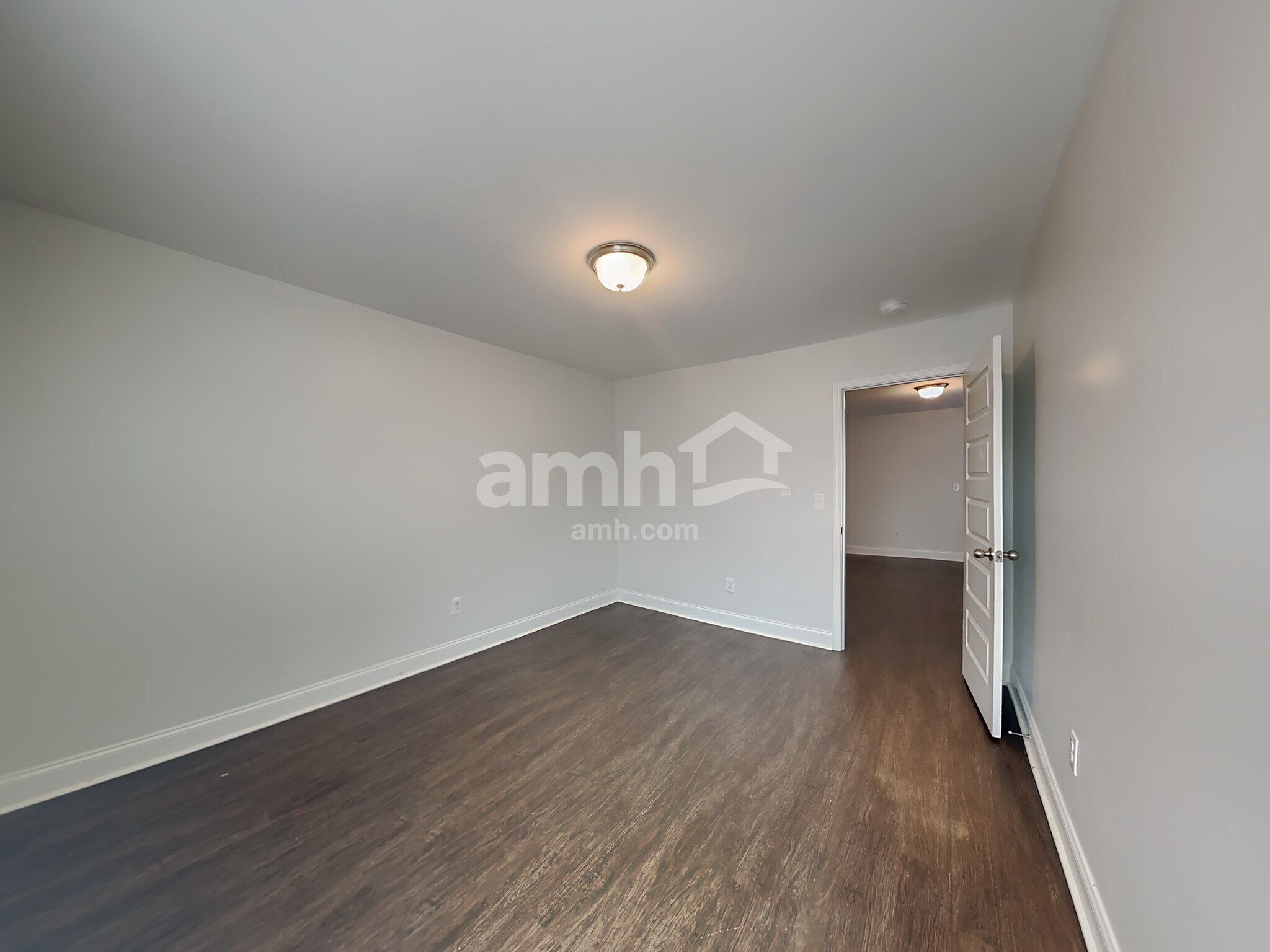 Building Photo - 5327 Tupelo St