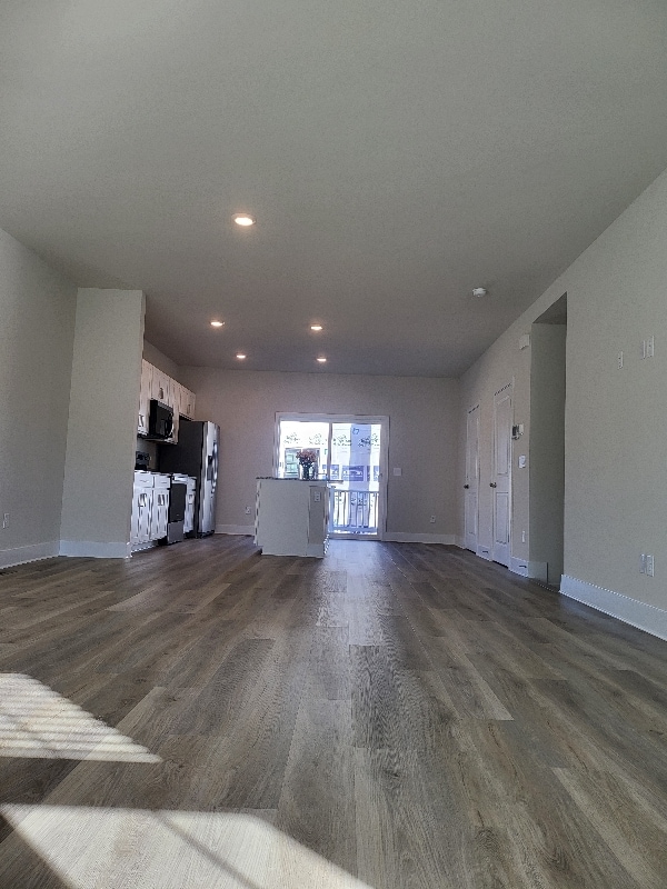 Building Photo - 180 Munsee Cir