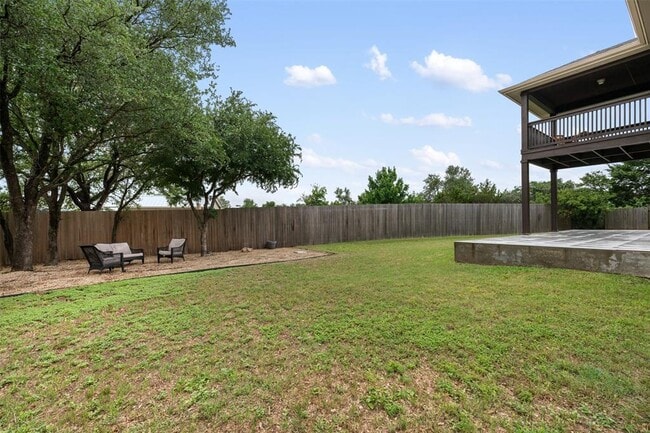 Building Photo - 112 Bearing Cove
