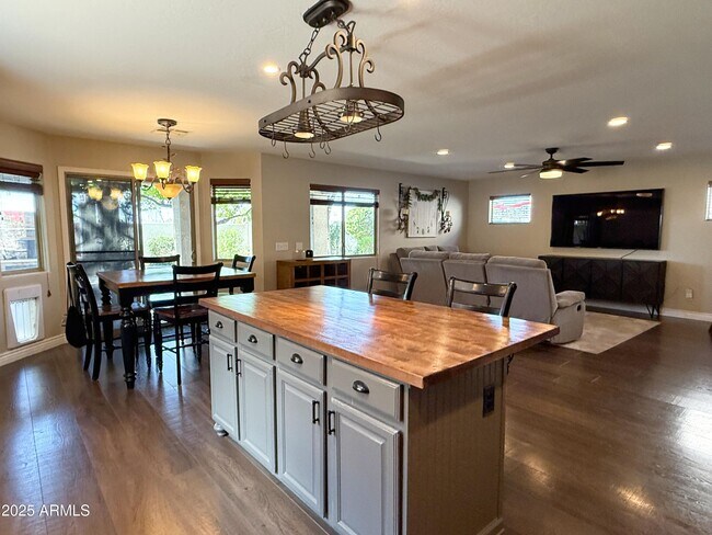 Building Photo - 21550 N 120th Ln