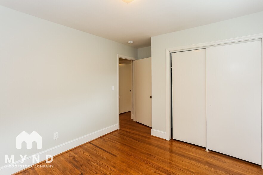 Building Photo - 1201 Manchester Ln