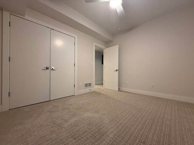 Building Photo - Beautiful 4BR/3.5BA Home in Granger – Spacious & Updated!