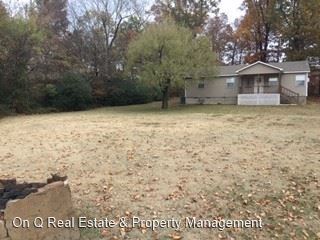 Building Photo - 3 br, 1 bath House - 104 E. Lawson Road