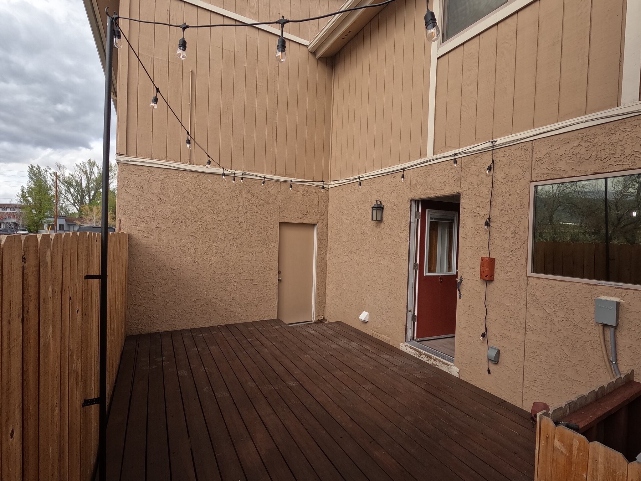 Building Photo - 1630 Olua St