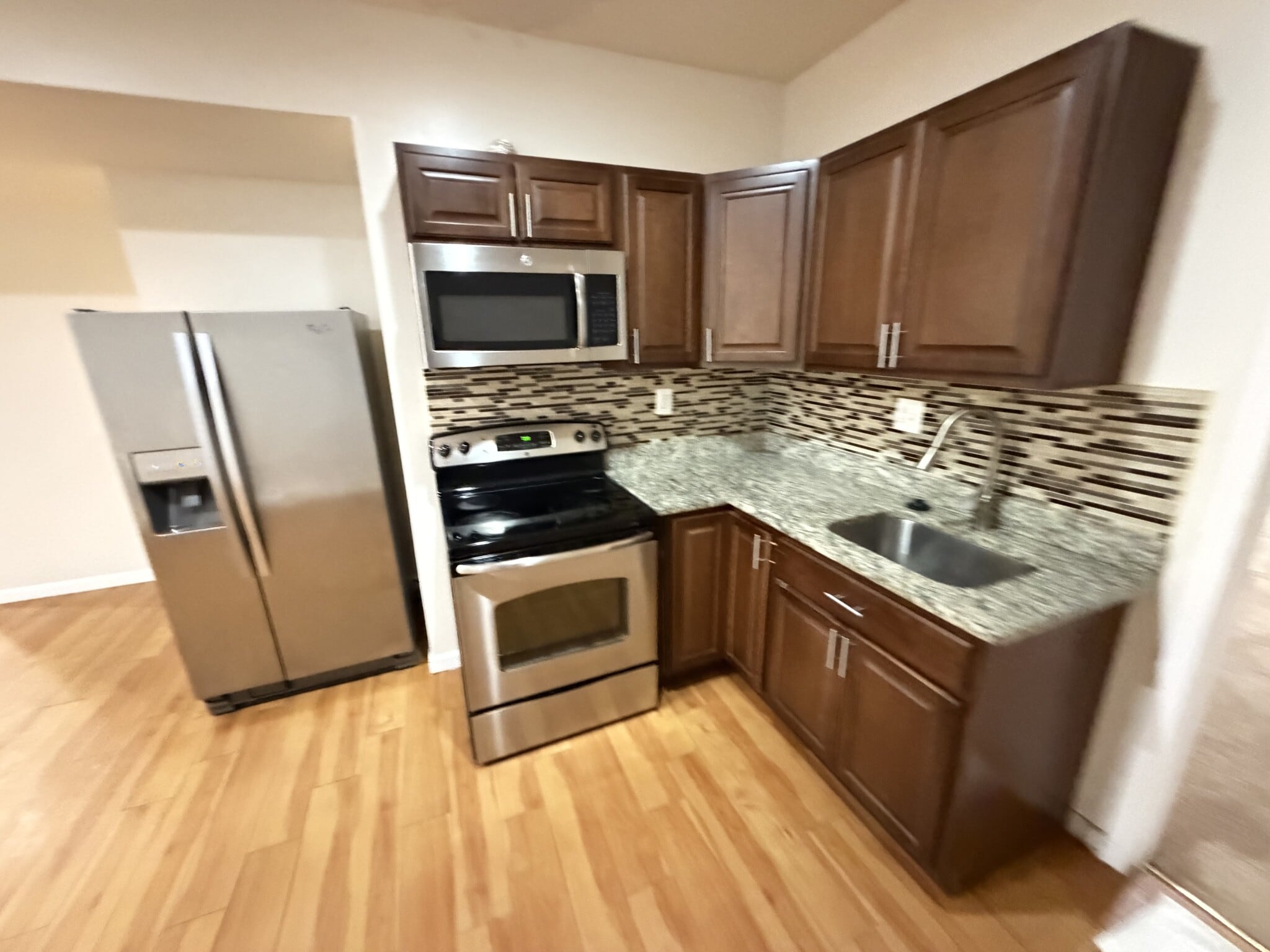 Building Photo - 1501 Fallsgrove Ln