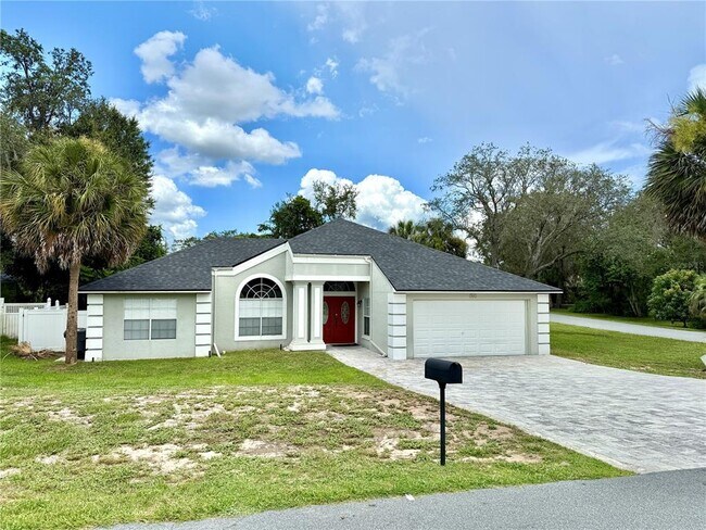 Building Photo - 102 Titan Dr