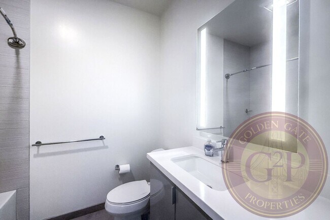 Building Photo - SF Shipyard - 3 BR, 2.5 BA Townhouse 1,634 Sq. Ft. - 3D Virtual Tour, 2-Car Garage