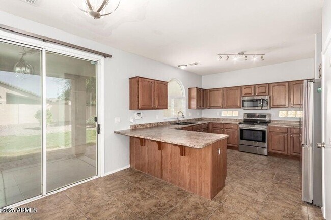Building Photo - 17507 N Costa Brava Ave