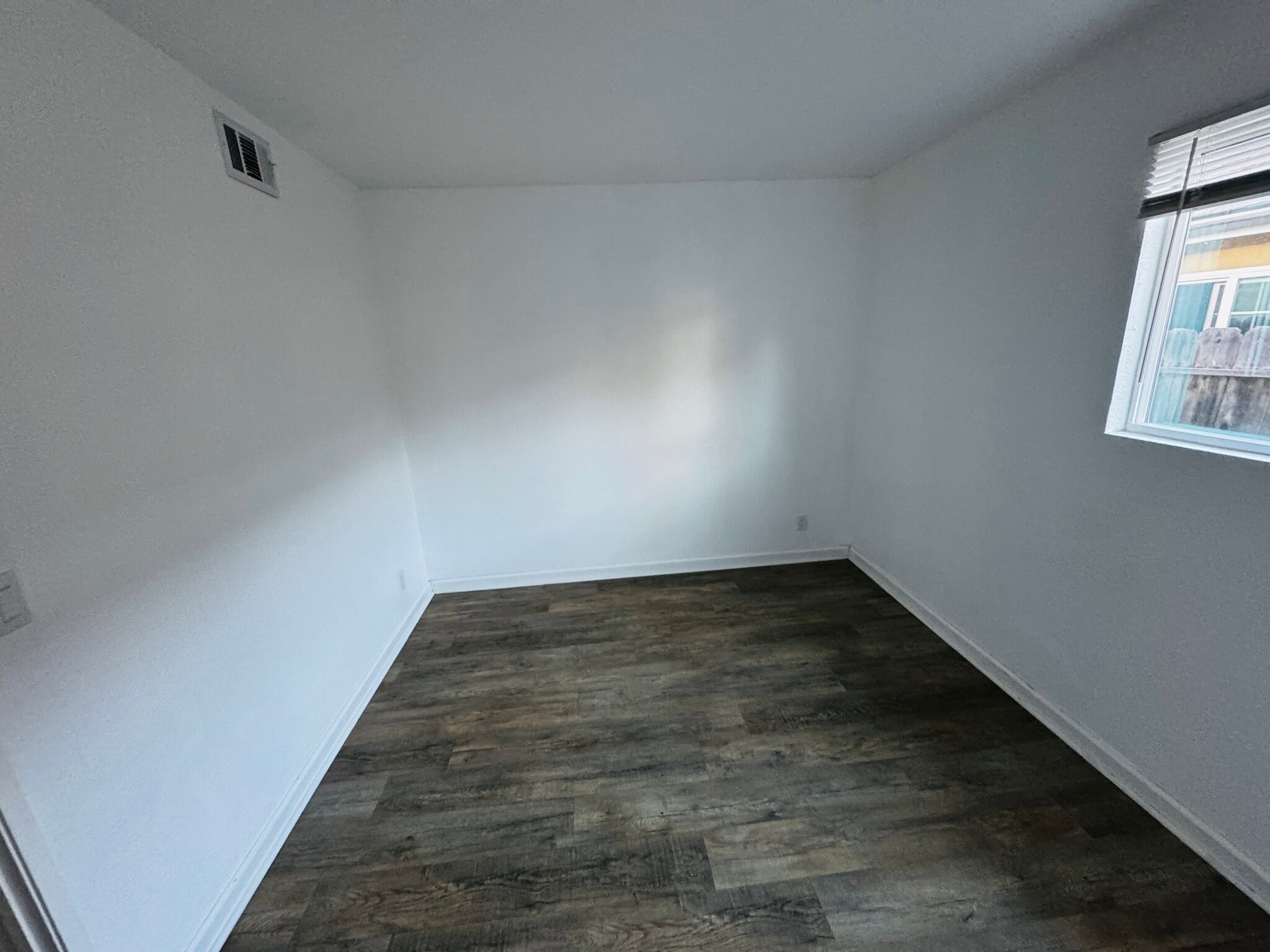 Building Photo - 641 Adobe Cir