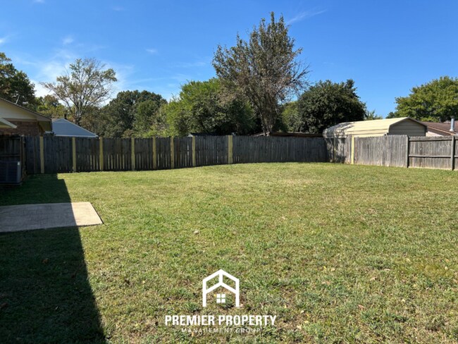 Building Photo - 3720 Pembrook Cove
