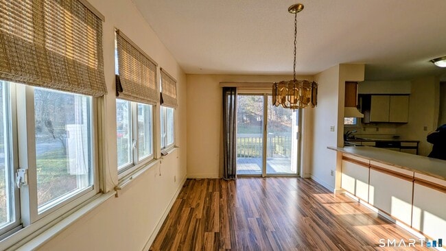 Building Photo - 69 Northwest Dr