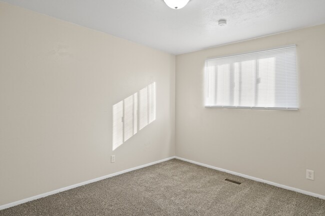 Building Photo - 3661 S 6830 W