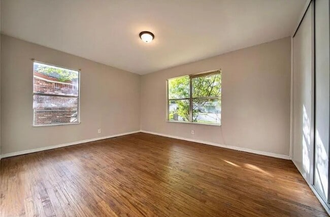 Building Photo - Remodeled 3/1 LANDSCAPING INCLUDED!