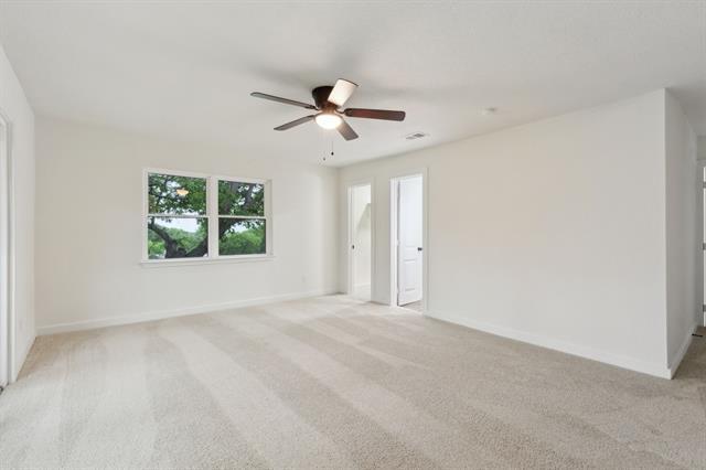 Building Photo - 740 Davis Dr