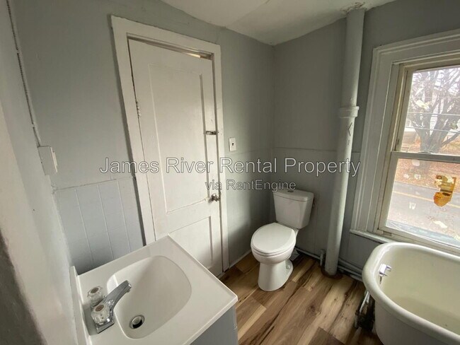 Building Photo - 1519 Campbell Ave