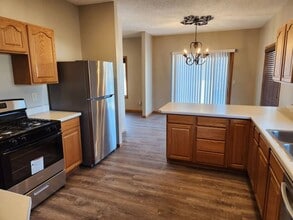 Building Photo - 825-827 Gohres St