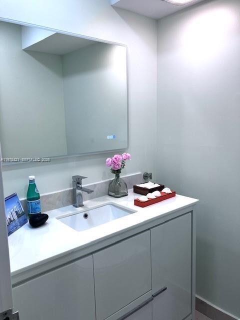 Building Photo - 230 174th St