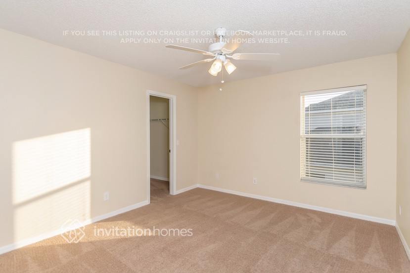 Building Photo - 2156 The Oaks Blvd
