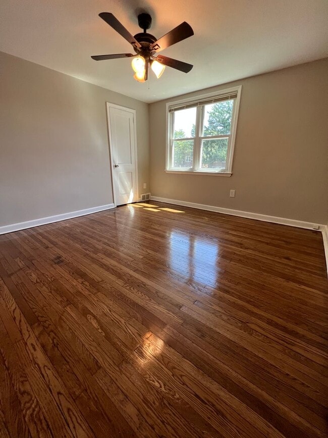 Building Photo - Newly Renovated 3-Bedroom Single Family Home in Darby! Available NOW!