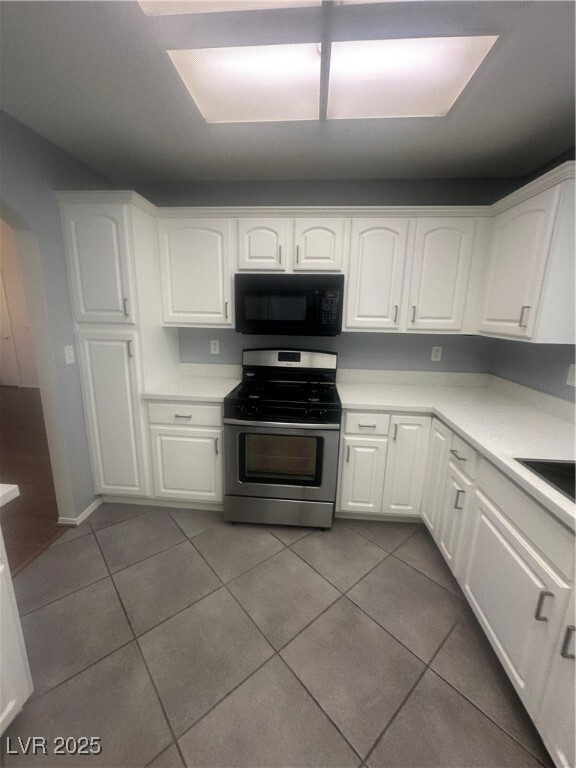 Building Photo - 9709 Blue Bell Dr