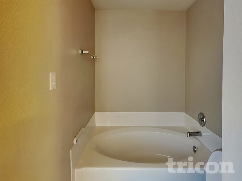 Building Photo - 196 Brandie Mac Ln