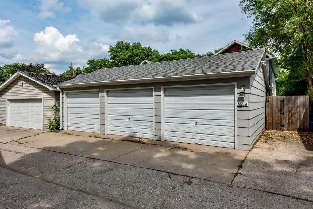 Unit 1&2 - 4538 Wentworth Ave
