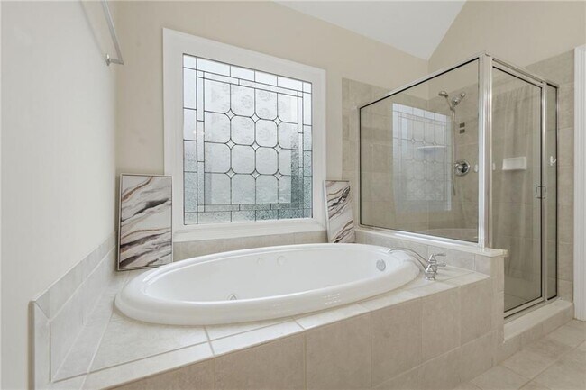 Building Photo - 3561 Carriage Glen Way