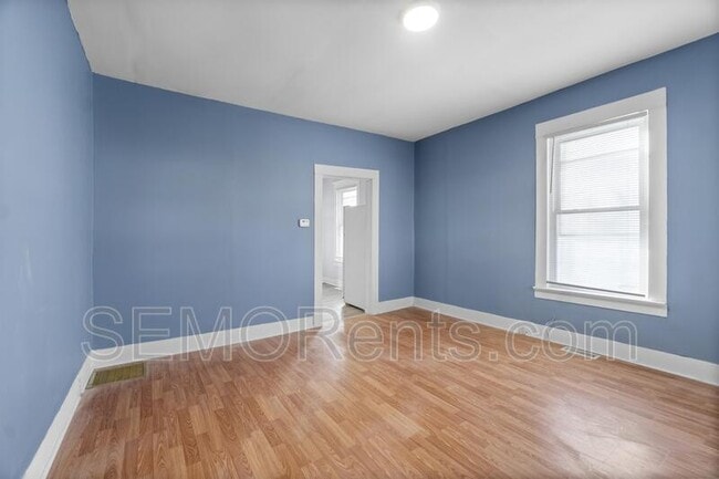 Building Photo - 1216 N Spanish St